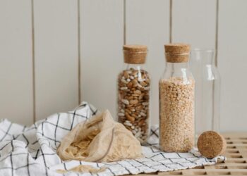 Innovative Raumgestaltung: Akustik-Wandpaneele aus Recyceltem Kork mit Integrierter Heizung