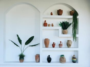 Terrakotta-Möbel mit Verdunstungskühlung: Flüsterleise Sommerfrische ohne Klimagerät