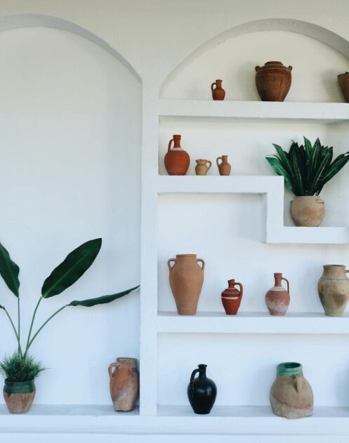 Terrakotta-Möbel mit Verdunstungskühlung: Flüsterleise Sommerfrische ohne Klimagerät