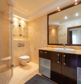 Silikonfrei, rückbaubar, magnetisch: Das Bad der Zukunft mit abnehmbaren Keramikpaneelen