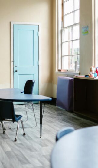 Möbel als Wärmepuffer: Phase-Change-Interior (PCI) macht Wohnzimmer, Schlafzimmer und Homeoffice energieeffizient