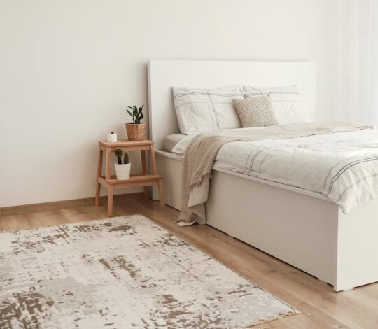 Schallschutz in Mietwohnungen ohne Baustelle: 14 Maßnahmen gegen Trittschall, Stimmen und Hall