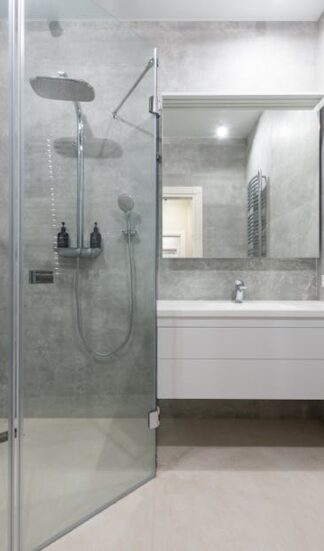 Wäscheplatz im Bad: 15 Lösungen für Trocknen, Lüften und Ordnung auf 4 bis 8 m2