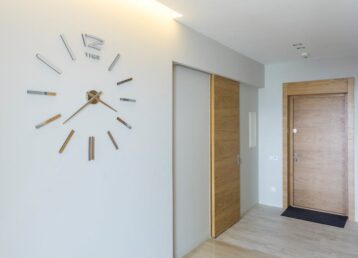 Schiebetüren in der Wohnung nachrüsten: Platz sparen im Flur, Schlafzimmer und Home Office ohne Großumbau