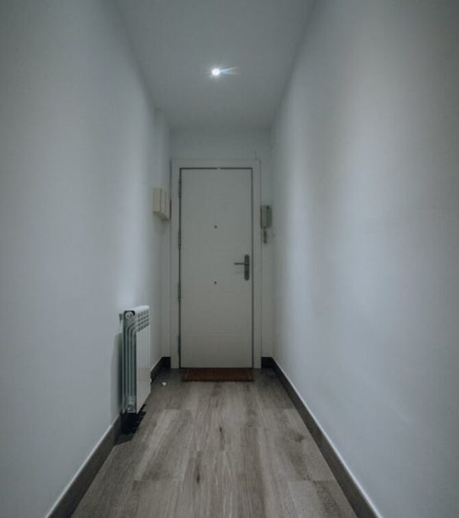 Fußboden im Flur robust machen: Belag wählen, Schmutz stoppen, Pflege vereinfachen