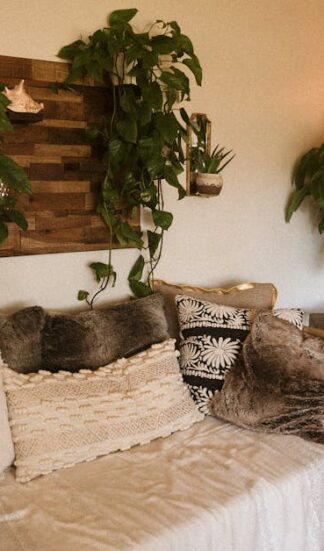 Schlafsofa im Alltag: So findest du ein Modell, das wirklich bequem ist (Sitzhöhe, Matratze, Mechanik, Bezug)