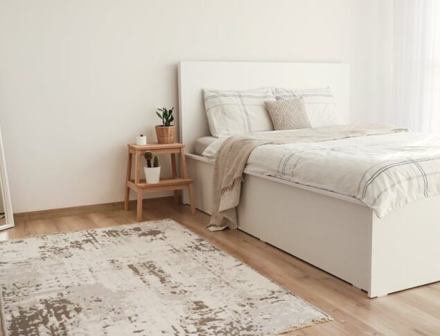 Bett quietscht oder knarzt? Ursachen finden und dauerhaft beheben (ohne neues Bett)