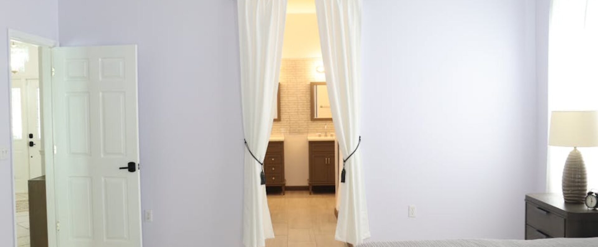 Schallarme Schlafzimmertür nachrüsten: Dichtung, Absenkdichtung und Türspalt sauber lösen